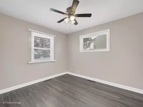 206 N Marion Ave, Bartlett, IL 60103 photo 12