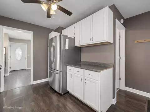 206 N Marion Ave, Bartlett, IL 60103 photo 8