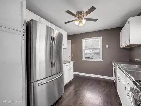 206 N Marion Ave, Bartlett, IL 60103 photo 4