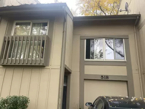 518 Isle Royal Bay, Roselle, IL 60172
