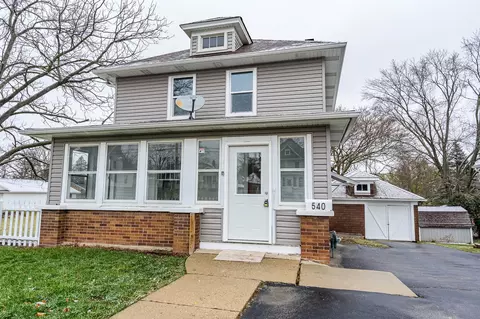 540 Washington St, Woodstock, IL 60098