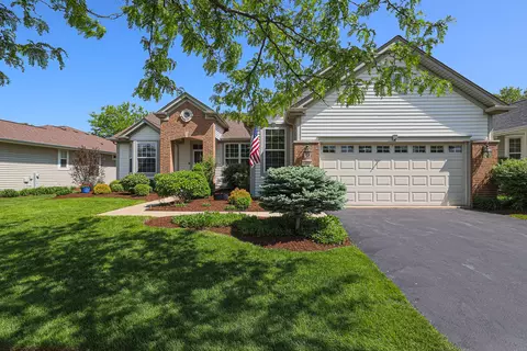 13054 Illinois Dr, Huntley, IL 60142