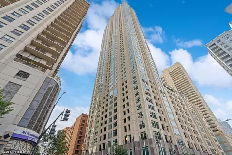 33 W Ontario St #31G, Chicago, IL 60654