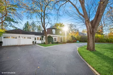 43 Park Ln, Golf, IL 60029 photo 3