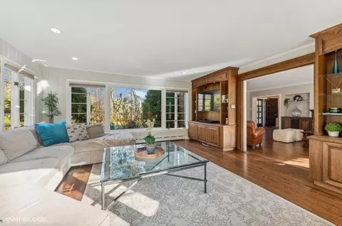 43 Park Ln, Golf, IL 60029 photo 8