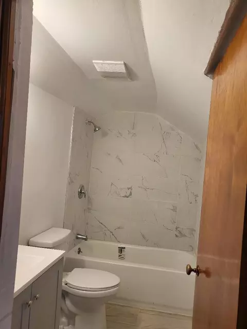 3860 S Artesian Ave, Chicago, IL 60632 photo 8