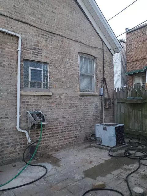 3860 S Artesian Ave, Chicago, IL 60632 photo 2