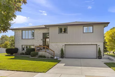 9331 Elm Ave, Mokena, IL 60448