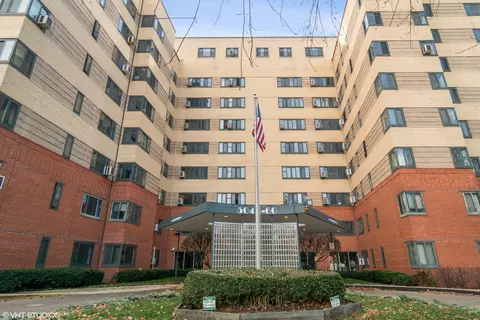 5060 N Marine Dr #D5, Chicago, IL 60640