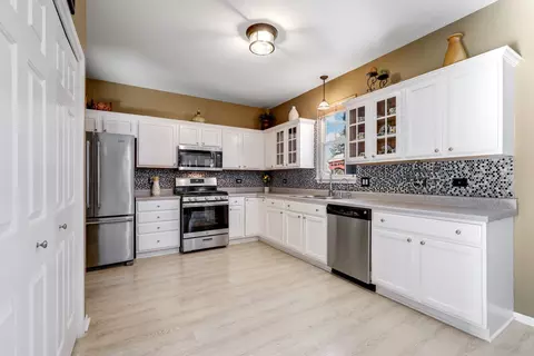 5613 Arbor Gate Dr, Plainfield, IL 60586 photo 5