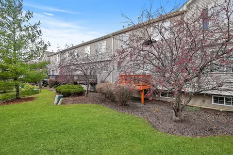 2381 Lundquist Dr, Aurora, IL 60503 photo 39