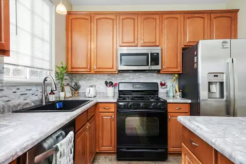 2381 Lundquist Dr, Aurora, IL 60503 photo 15