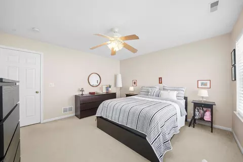 2381 Lundquist Dr, Aurora, IL 60503 photo 24