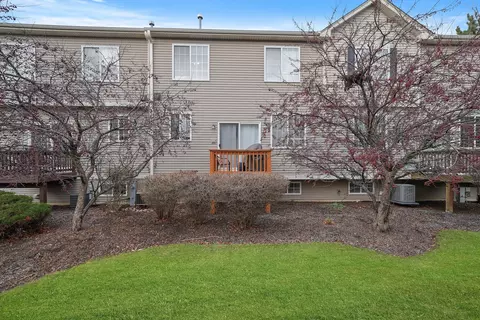2381 Lundquist Dr, Aurora, IL 60503 photo 38