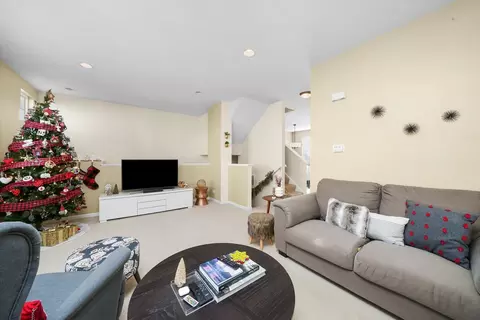 2381 Lundquist Dr, Aurora, IL 60503 photo 13