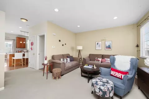 2381 Lundquist Dr, Aurora, IL 60503 photo 7