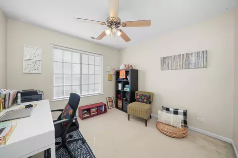 2381 Lundquist Dr, Aurora, IL 60503 photo 30