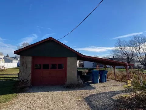 317 Cross St, Peru, IL 61354 photo 14