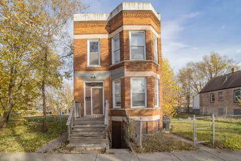 6635 S Laflin St, Chicago, IL 60636