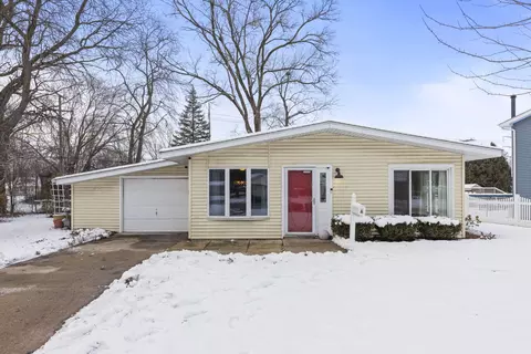 6 Saugatuck Rd, Montgomery, IL 60538