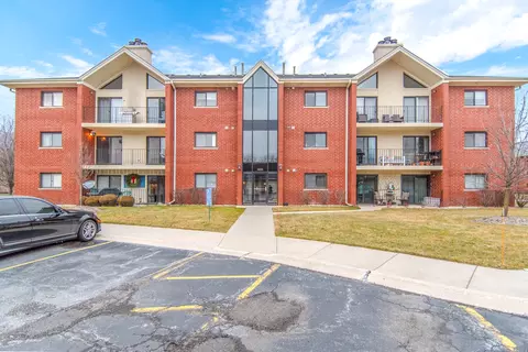6600 Martin France Cir #3C, Tinley Park, IL 60477