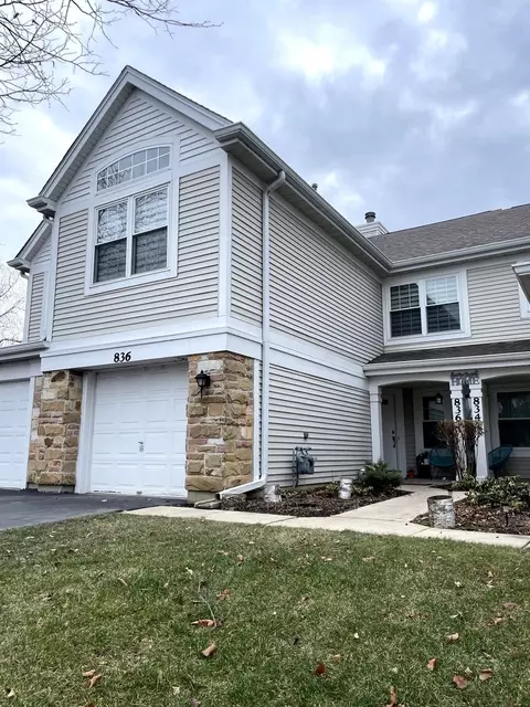 836 Pembrook Ct, Carol Stream, IL 60188