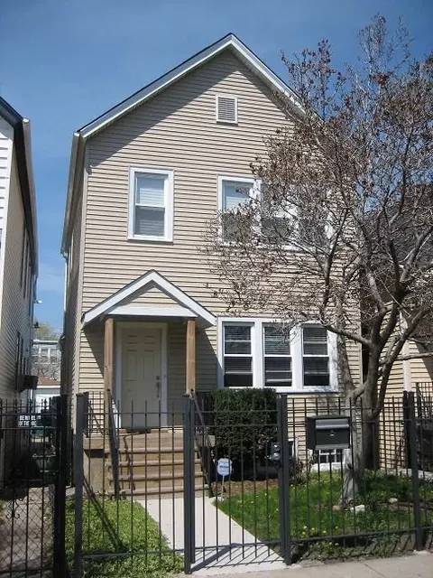 2714 W Belden Ave, Chicago, IL 60647