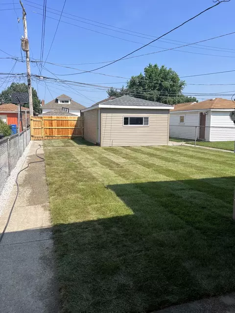 10223 S Forest Ave, Chicago, IL 60628 photo 21