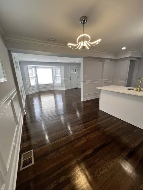 10223 S Forest Ave, Chicago, IL 60628 photo 5