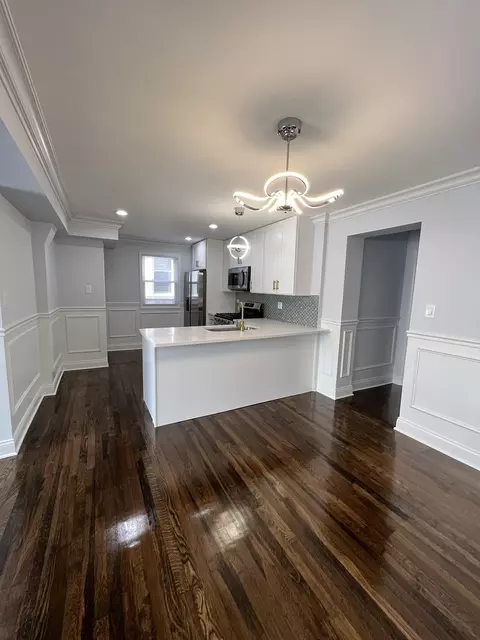 10223 S Forest Ave, Chicago, IL 60628 photo 3