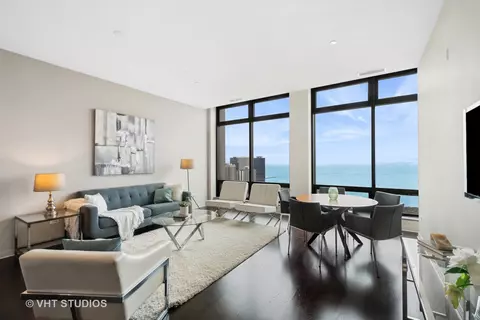 Living - 65 E Monroe St #4025, Chicago, IL 60603 photo 2 of 4