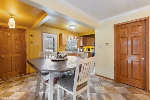 112 South Dr, Lakemoor, IL 60051 photo 6