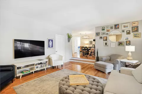Living - 2101 Robert Dr, Champaign, IL 61821 photo 5 of 7