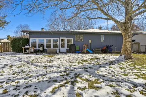 Exterior - 2101 Robert Dr, Champaign, IL 61821 photo 4 of 7
