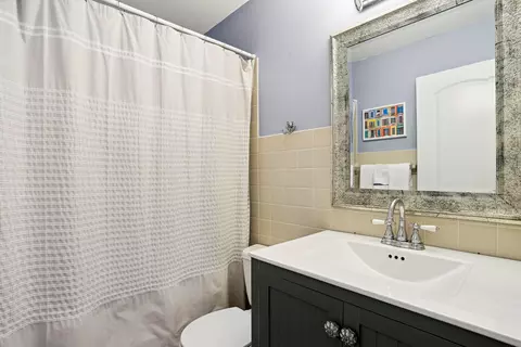 Bath - 2101 Robert Dr, Champaign, IL 61821 photo 2 of 2