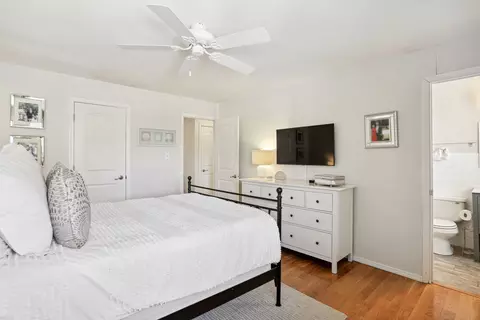 Bedroom - 2101 Robert Dr, Champaign, IL 61821 photo 2 of 6