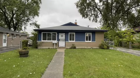 1322 Burnham Ave, Calumet City, IL 60409