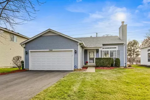 1368 Almaden Ln, Gurnee, IL 60031