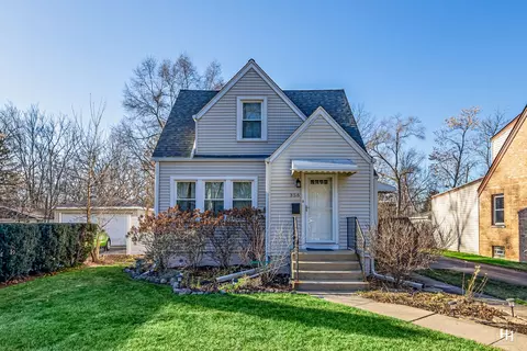 356 S Cumberland Pkwy, Des Plaines, IL 60016
