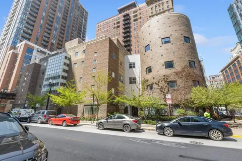 40 E 9th St #709, Chicago, IL 60605
