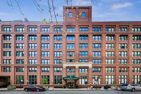 411 W Ontario St #710, Chicago, IL 60654