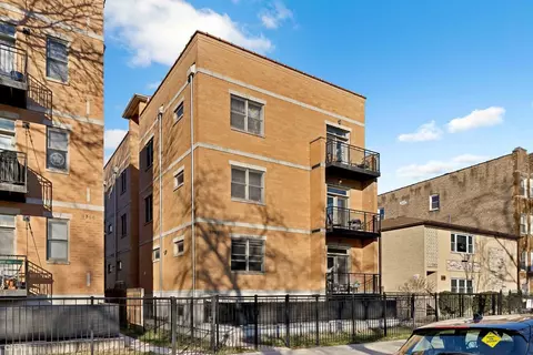 3752 W Leland Ave #2S, Chicago, IL 60625