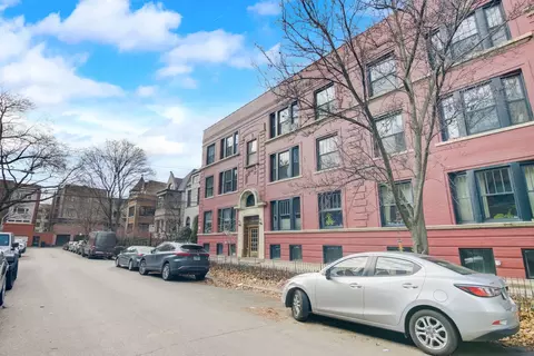 3168 N Pine Grove Ave #2, Chicago, IL 60657
