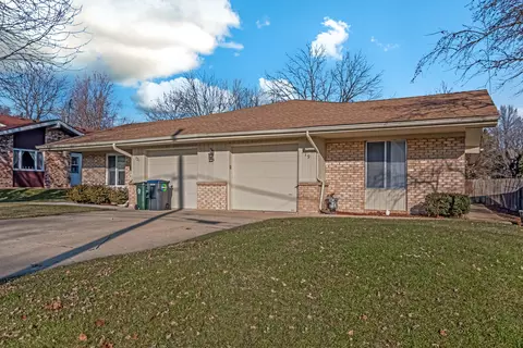 519 Walnut St, Batavia, IL 60510