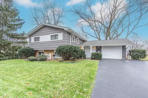725 Hillcrest Blvd, Hoffman Estates, IL 60169