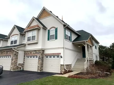 380 Bay Tree Cir, Vernon Hills, IL 60061