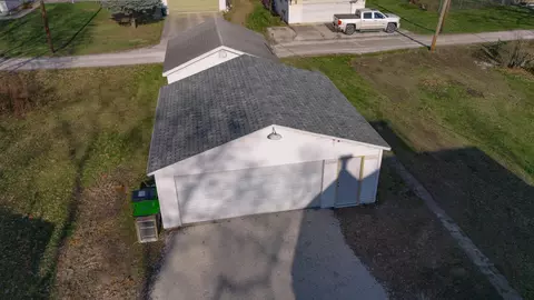 208 E Chestnut St, Fairbury, IL 61739 photo 5