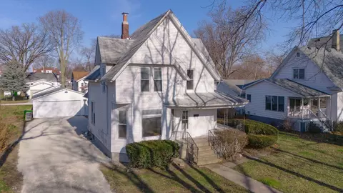 208 E Chestnut St, Fairbury, IL 61739