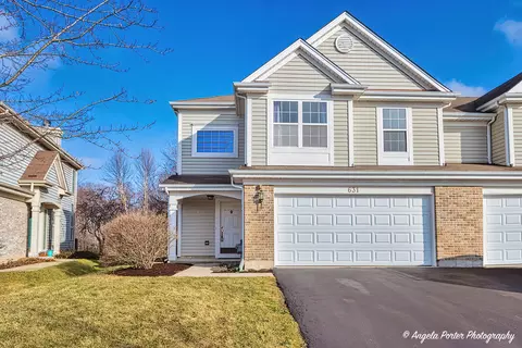 631 Crystal Springs Ct, Fox Lake, IL 60020