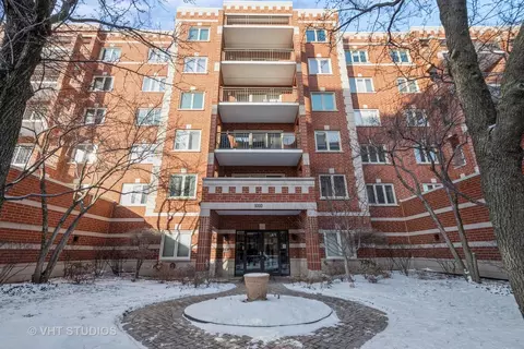 5000 Oakton St E #505, Skokie, IL 60077